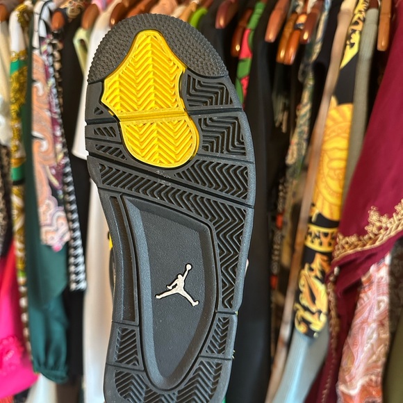 Jordan Retro 4 Thunder Yellow GS 6.5Y - Picture 6 of 6